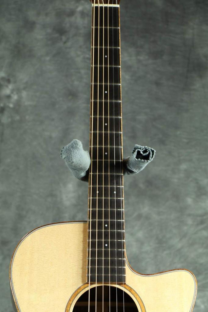 MORRIS NAT acoustic guitar SC-71