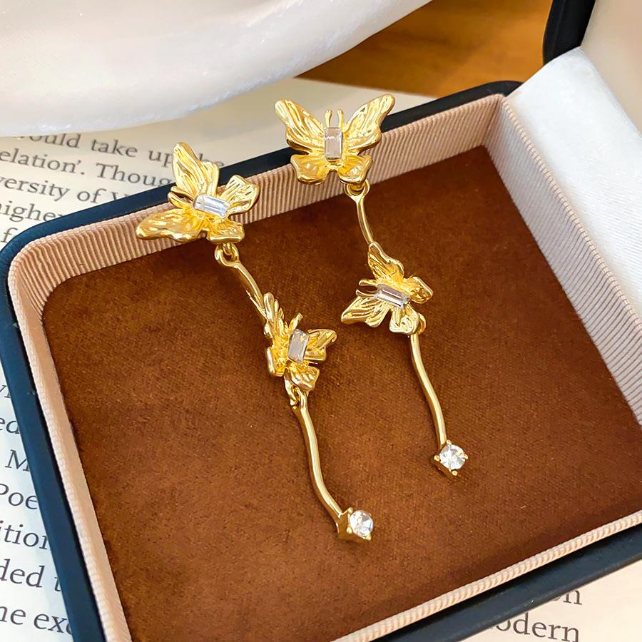 Silver Needle Metal Style Diamond Butterfly Tassel Geometric Stud Earrings, Premium Ins Niche Personalized Fashion Earrings for Women