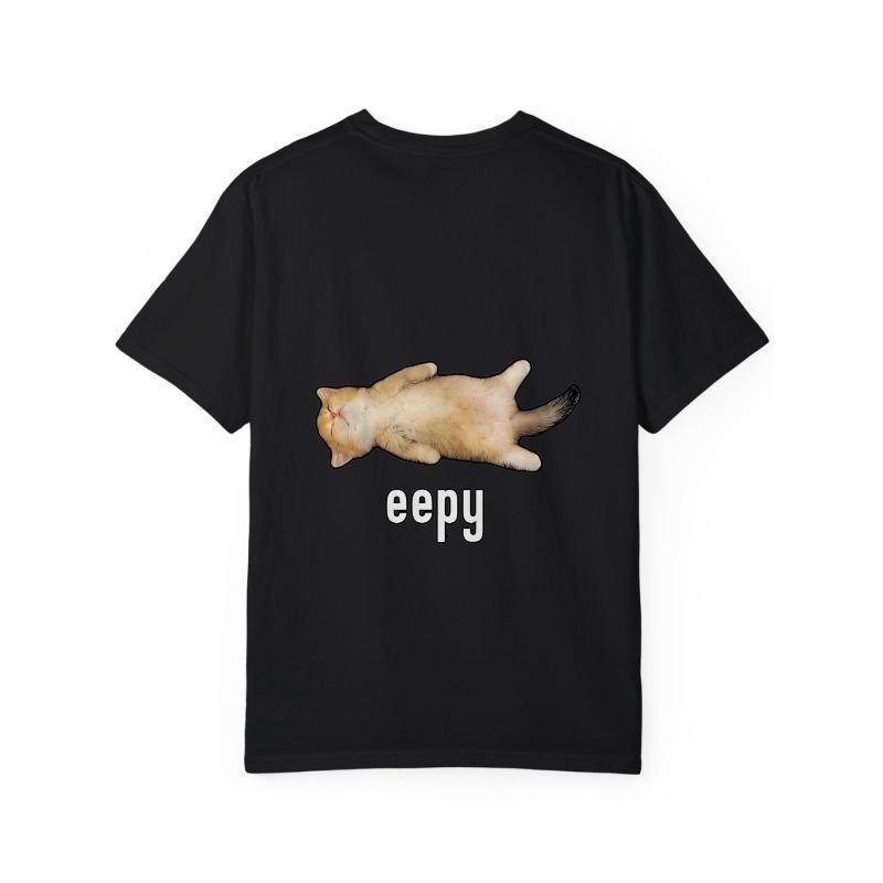White T Shirt with Cat Lying Down and Eepy Text Print Casual Wear for Men and Women