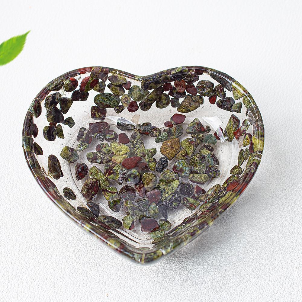 Piatto a Cuore in Resina con Riempimento di Cristallo Naturale per Arredamento Casa e Regalo