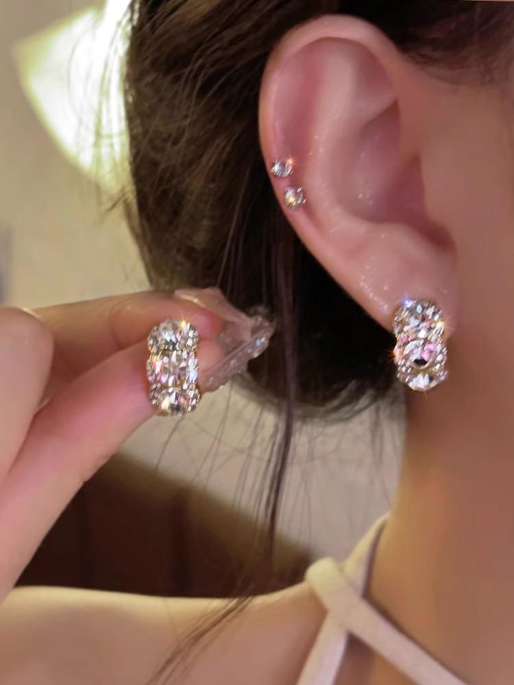 Super Sparkly Zircon High-End Versatile Earrings: Luxury, Influencer-Approved, Piercing-Friendly Studs