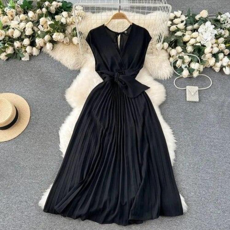 Летнее Новое Французский Шик Макси Платье Женское С V-образным Вырезом Без Рукавов На Шнуровке А-силуэт Плиссированное Женские Платья Дамы One Size чёрный