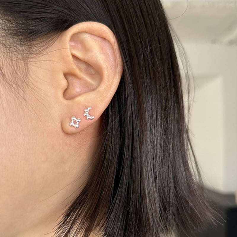 

mosxe [925silver] Mini croissant earring silver
