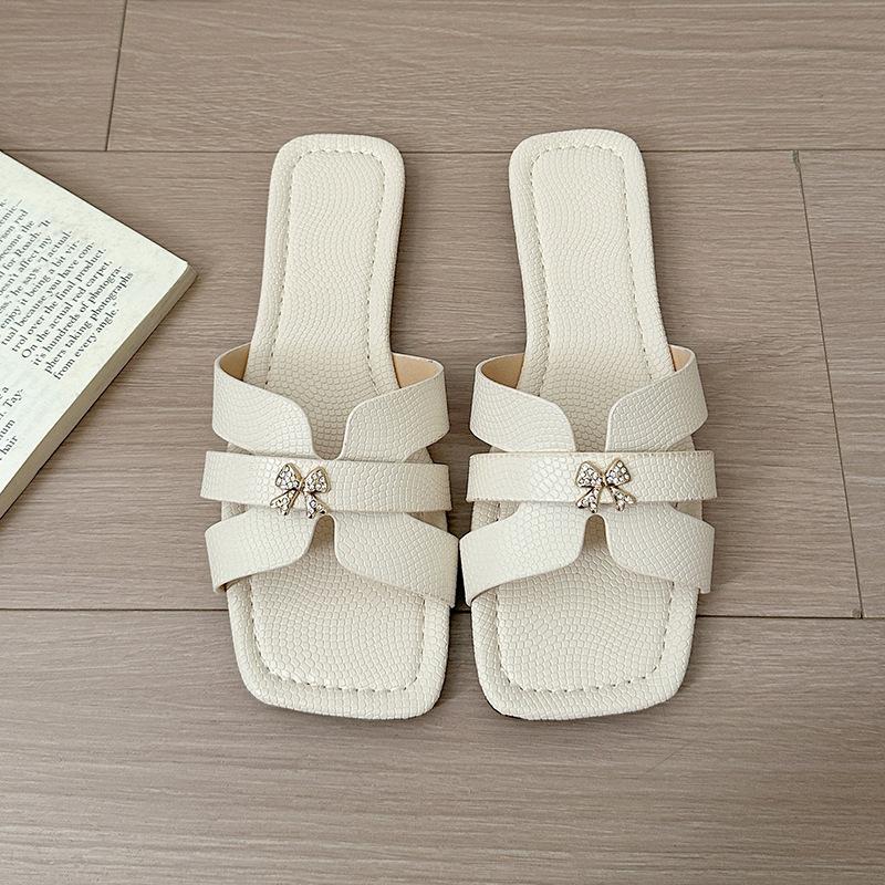 Plus-size Flat-soled Slip-on Women's New Square-toe Sandals, Cool Shoes Devotion