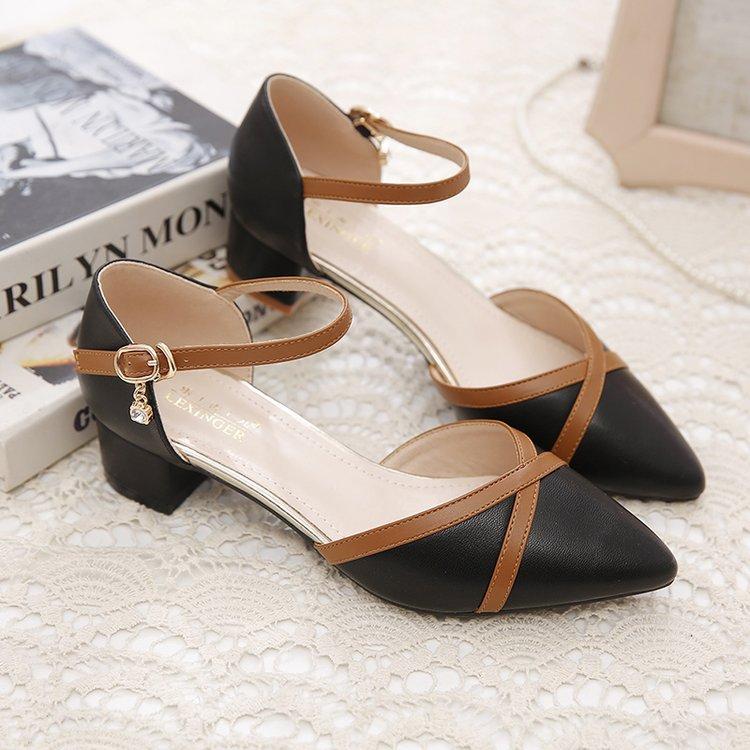 Baotou sandals women's new spring and summer 2025 one-word buckle thick heel medium heel versatile pointed work shoes single shoes women
