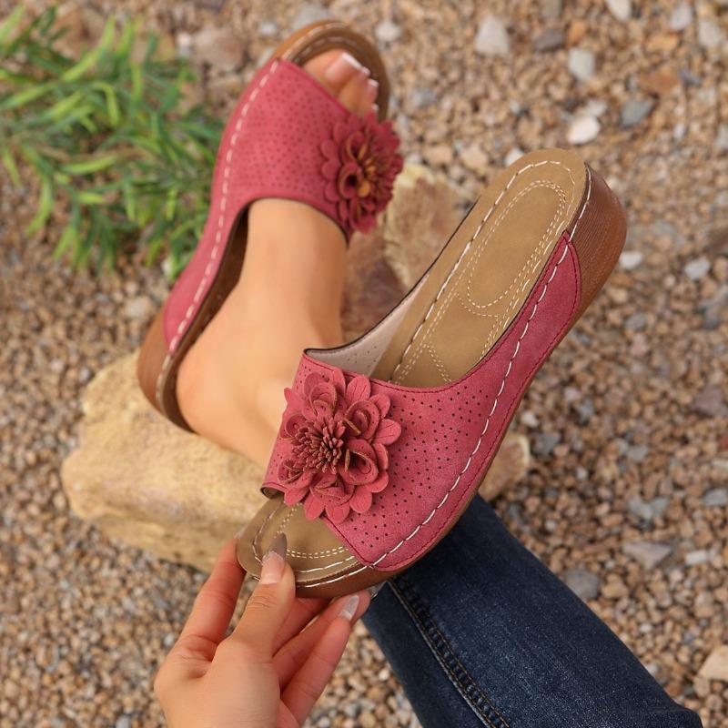 New slope heel flower large size cool slippers women's summer open toes wear platform slippers hole shoes