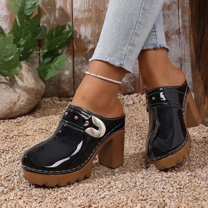 Sandali a Ciabatta da Donna Estivi Chunky con Tacco Alto, Punta Chiusa, Suola Spessa, Borchiati, Disponibili in Taglie Grandi.