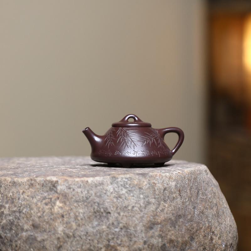 

160ml Classic Yixing Purple Clay Teapots Handmade Stone Scoop Pot Raw Ore Purple Mud Kettle With Filter Zisha Tea Set Supplies