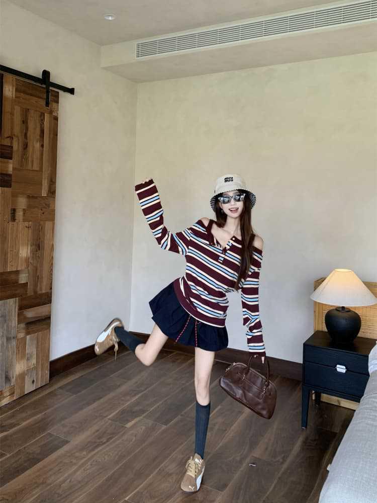 Korean Style One-Shoulder Contrast Stripe Patchwork Long-Sleeve T-Shirt with Spaghetti Straps for Women - Spring/Autumn Chic Top