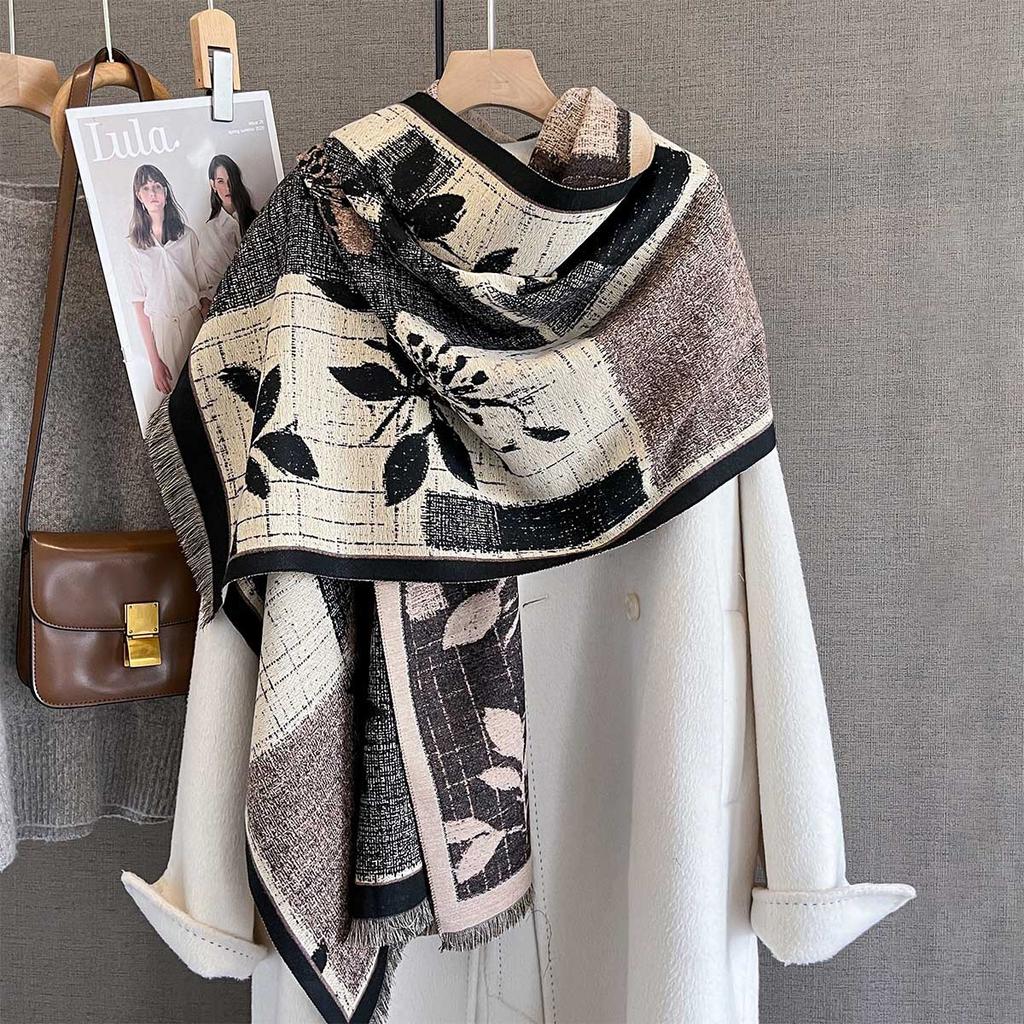 Autumn New Imitation Cashmere Fringed Scarf Women's Plaid Flower Age-reducing Printed Scarf Fashionable Versatile Warm Shawl