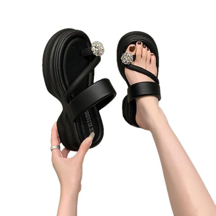 Beautiful Cool Slippers Women's Summer Wear 2025 New Set of Toe Rhinestone Muffin Thick Bottom Seaside Beach Women's Slippers