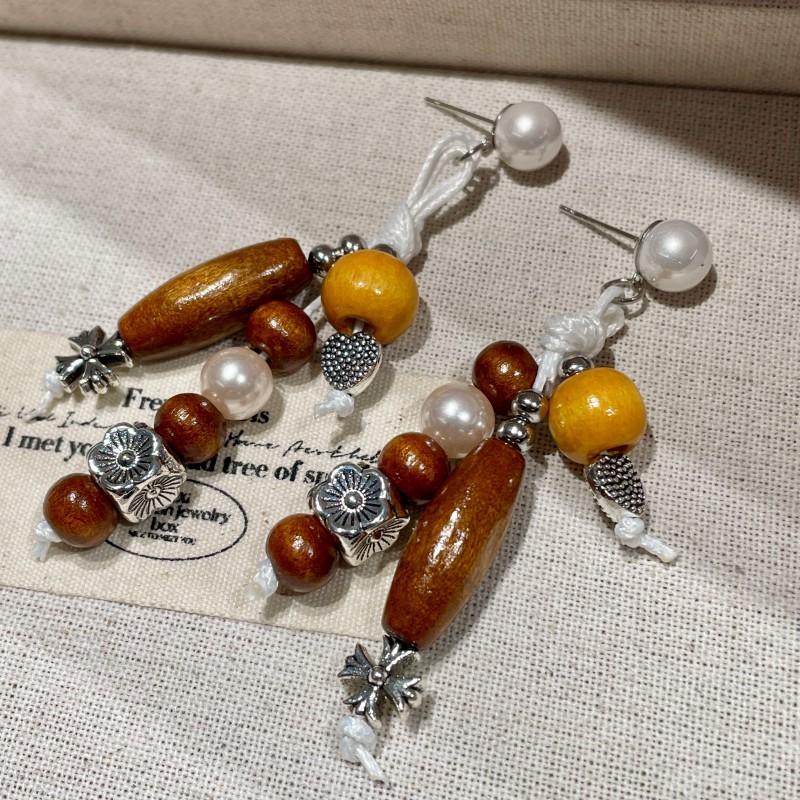 Natural tiger's eye stone series stud earrings for women Maillard exquisite retro earrings niche light luxury high-end temperament earrings