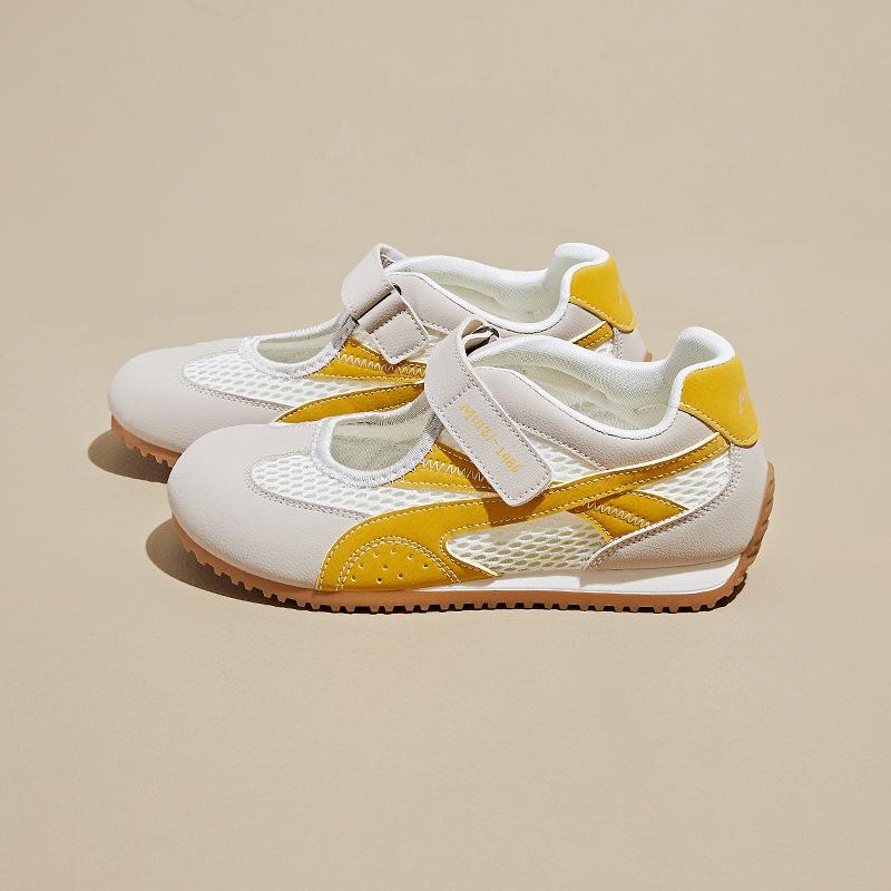 Autumn new Velcro board shoes student flat-bottomed versatile sports and leisure shoes women's shoes BN