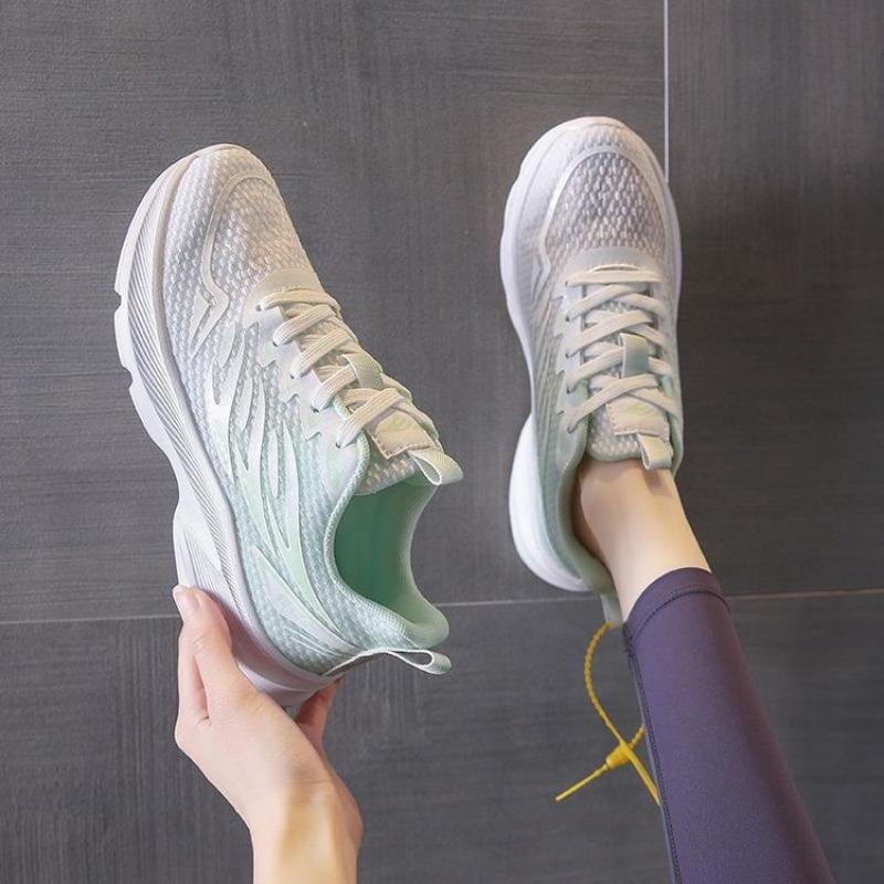 Women's shoes, sports shoes with soft soles, new autumn breathable and lightweight, military training cushioning, casual mesh running shoes, women