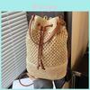 Borsa a secchiello intrecciata da donna con chiusura a coulisse per viaggi estivi casual