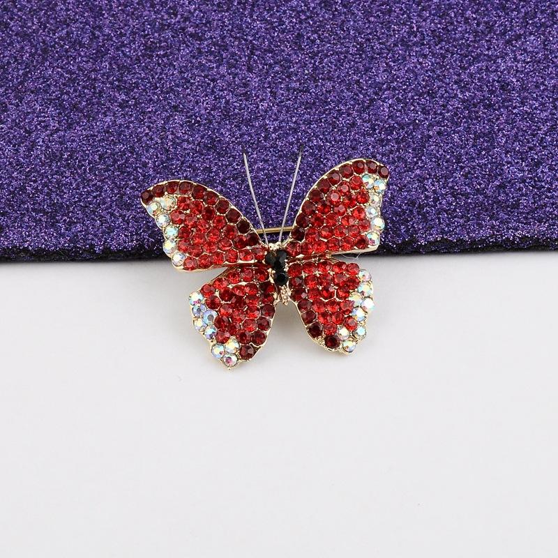 Light luxury butterfly pin, three-dimensional sparkling diamond chest flower, best friend's birthday gift, high-end feeling