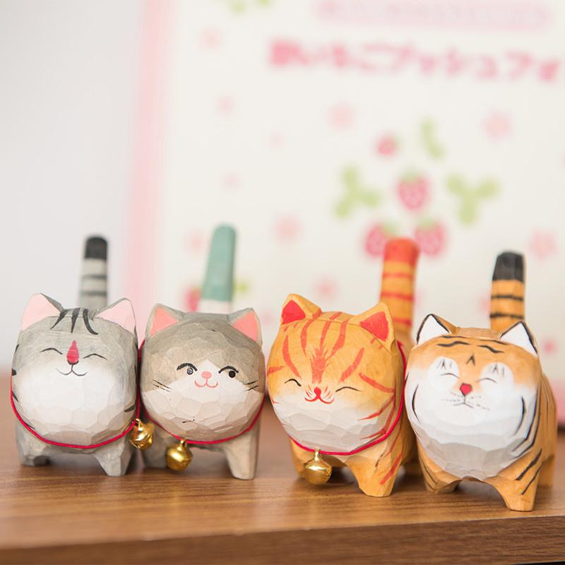 Wooden Cat Figurine Handmade Carving Modern Art Desk Ornament For Celebrations