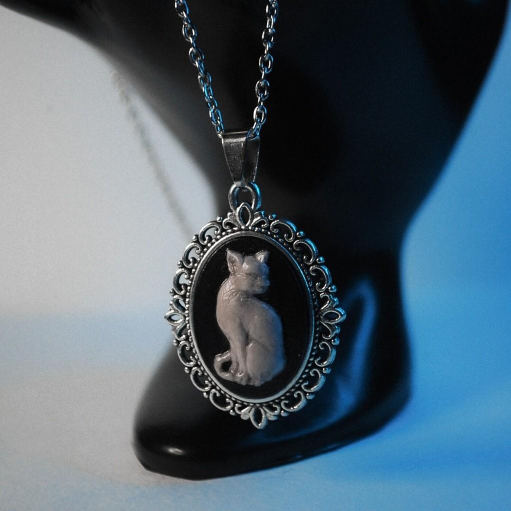 Gothic Black Cat Pendant Necklace With Alloy Charm For Men And Women