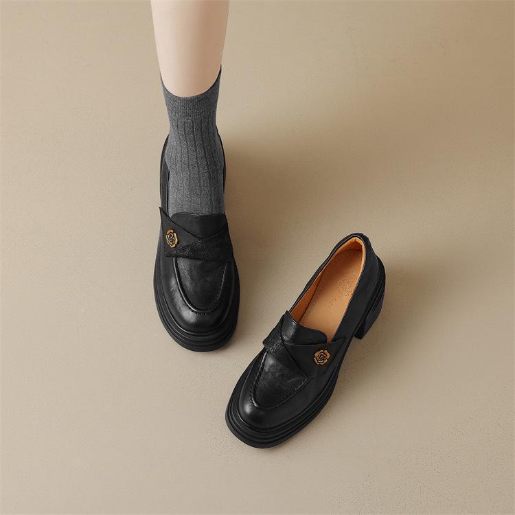 Soft leather version~ British style small leather shoes are versatile and beautiful, camellia thick heel small high heel single shoes, loafers