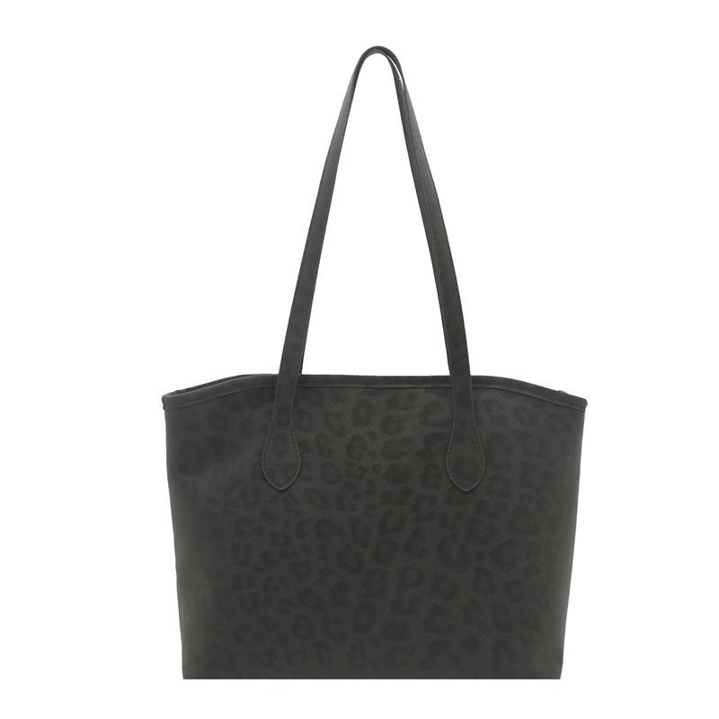 

Large capacity fashionable and versatile large bag women s new trendy tote bag textured shoulder armpit bag зелений