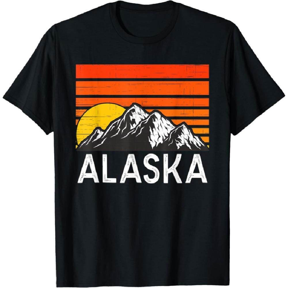 

Alaska USA Retro Vintage Mountain T-Shirt S