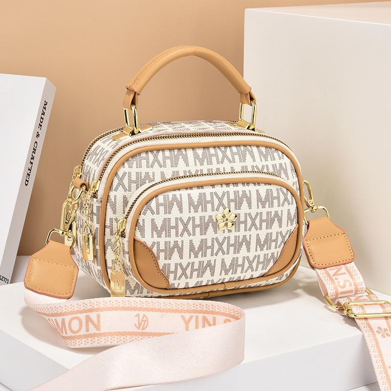 Women's bag niche high-end portable 2025 new fashion bag oblique span bag women's versatile retro shoulder women's bag