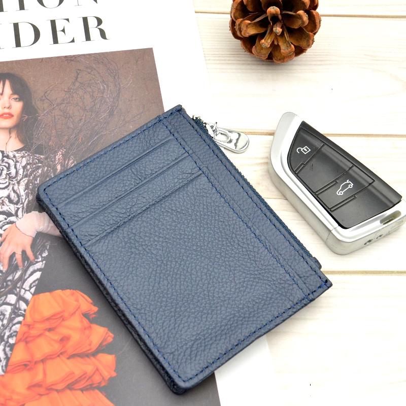 

Кожаный держатель для карт с карманом для монет на молнии