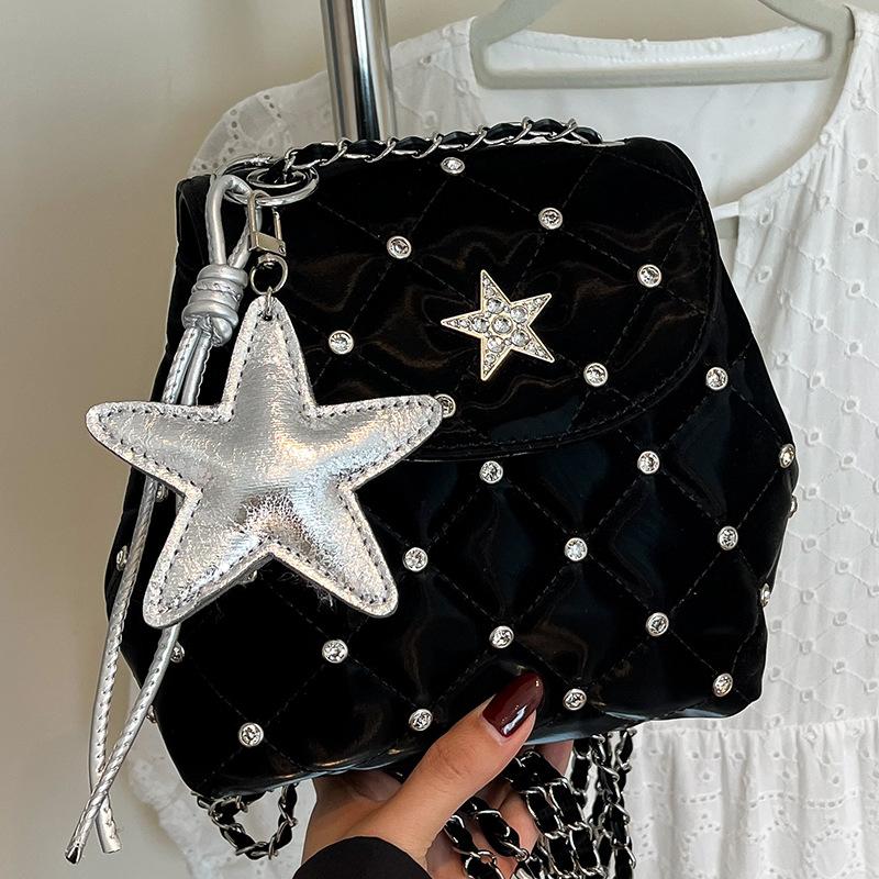 High-value diamond chain underarm bag women's summer new fashion and leisure niche shoulder bucket bag