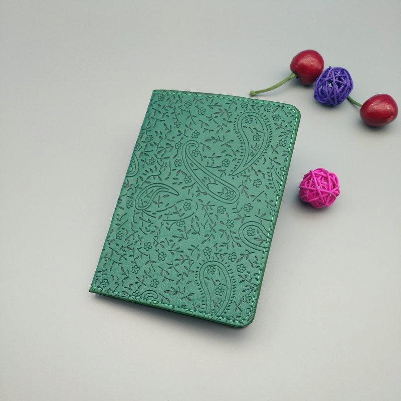 Travel Essentials PU Leather Passport Holder with Waterproof Features and Card Slots