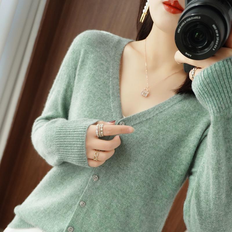 Spring & Autumn Women's V-Neck Knit Cardigan - Long Sleeve Short Sweater Jacket