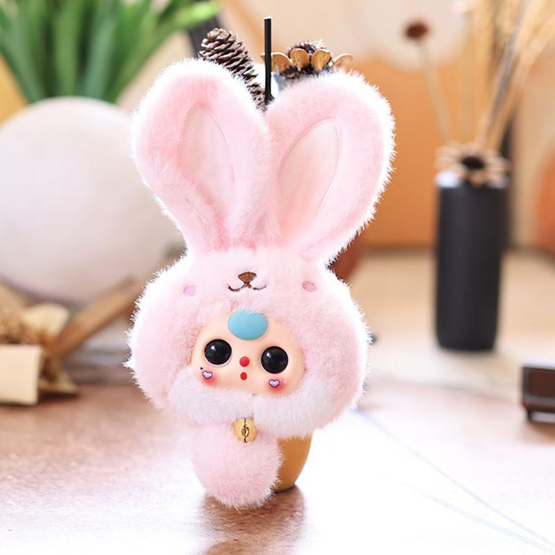 

1 шт. Кавайный кулон-подвеска в виде куклы, украшение, мини-фигурки из серии Малыш Три Кролика Богатства , плюшевые игрушки, подарок-сюрприз розовый