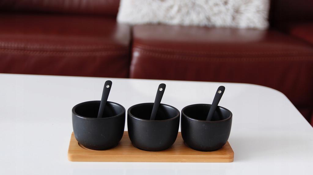 BOWLS CONTAINERS FOR SAUCE AND DIP 3 pcs SET