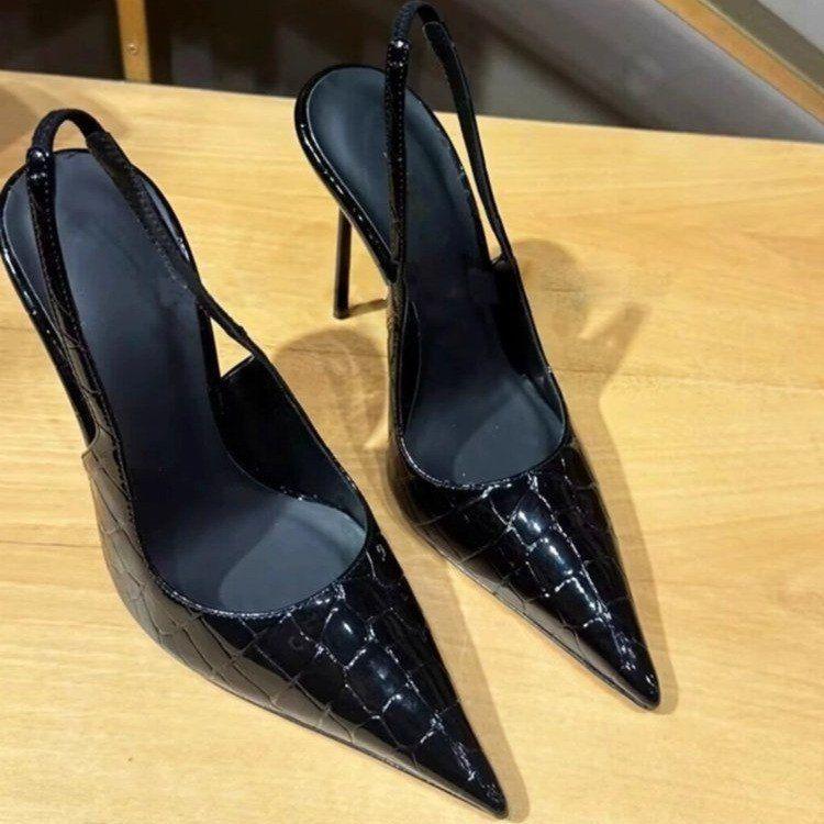 Crocodile pattern word with bag head sandals women's thin heels pointed hot girls sexy nightclub high heels black silk matching single shoes