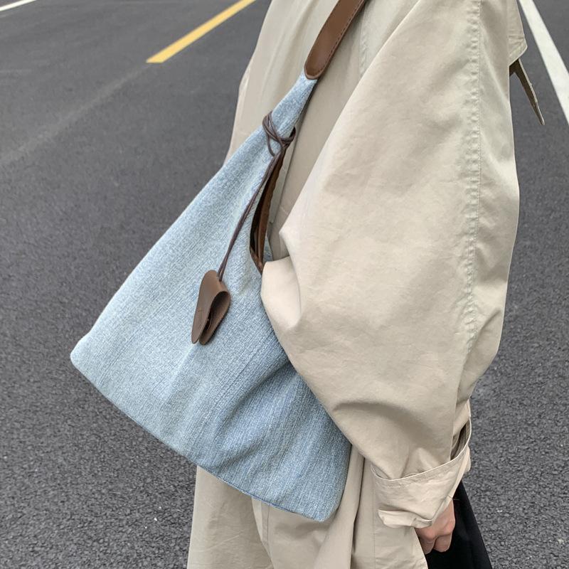 2025 New Lazy Style Denim Bag Women's Bag Large Capacity Underarm Shoulder Bag Premium Commuter Tote Bag
