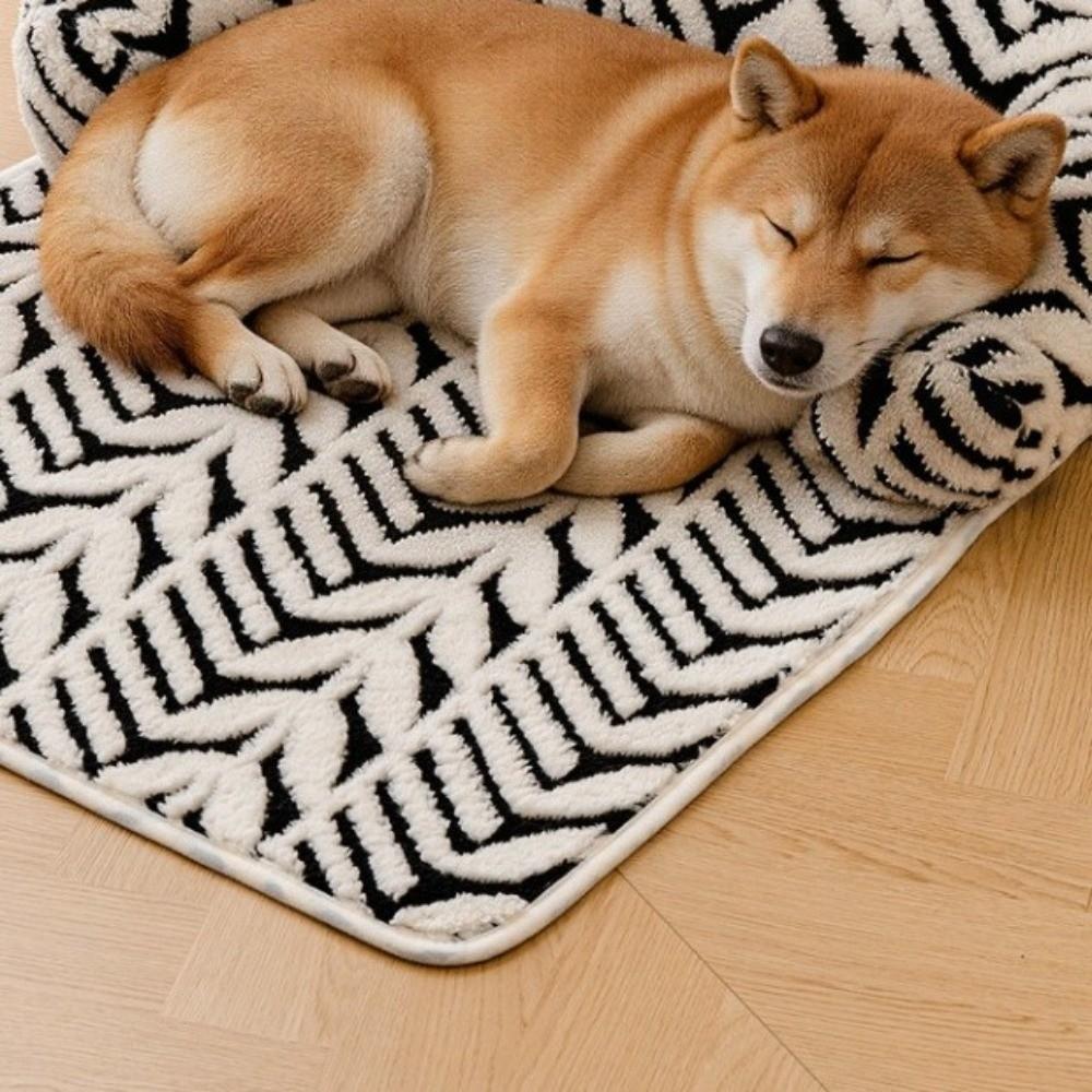 Thick Plush Dog Sofa Cushion Non-Slip Washable Cat Sleeping Pad Hair Resistant Surface Skin-friendly Striped Plush Dog Mat
