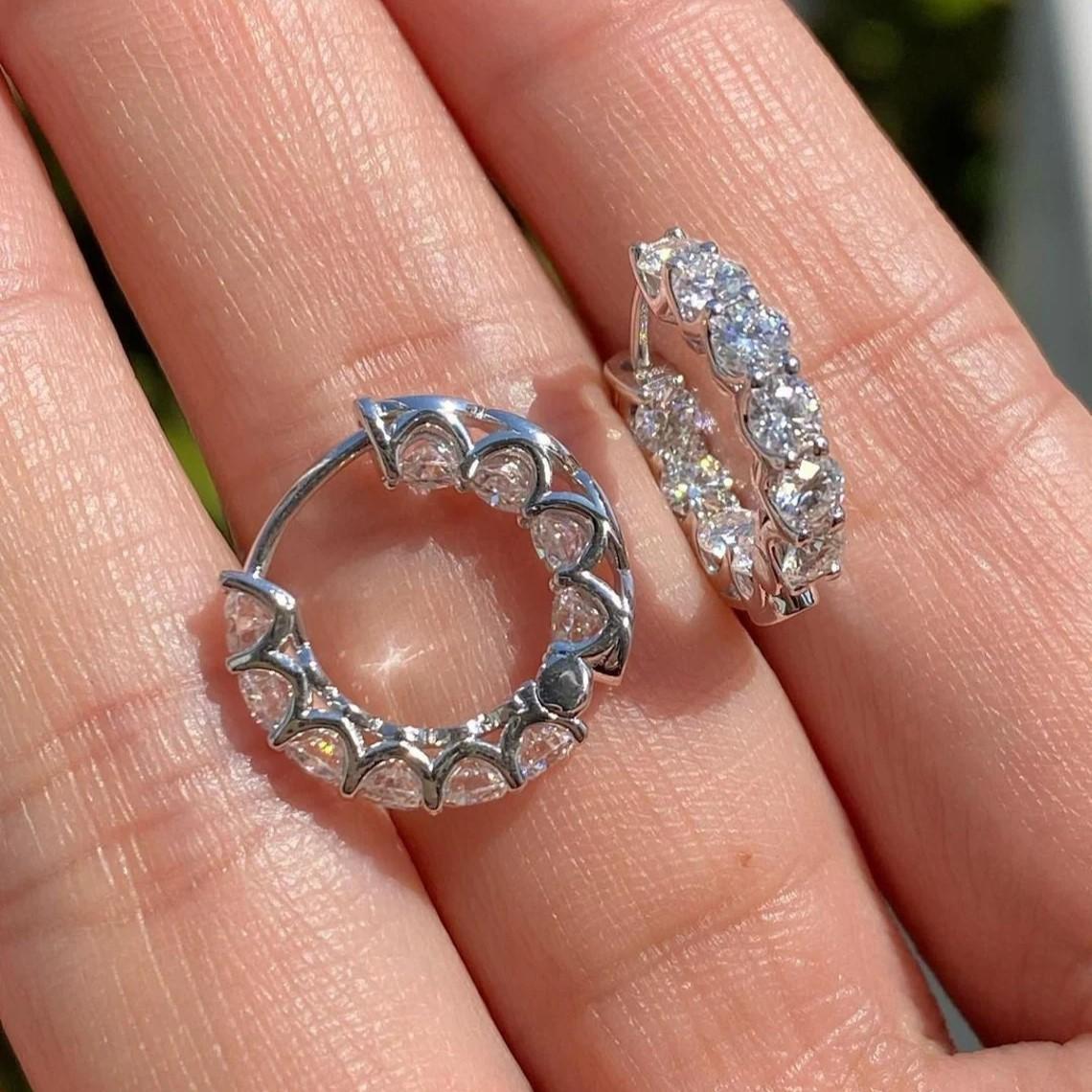 Exquisite Simple Full Pave 5A Zircon Huggie Hoops Silver Tone Eternity Crystal Hoop Earrings for Women Temperament Jewelry Gifts