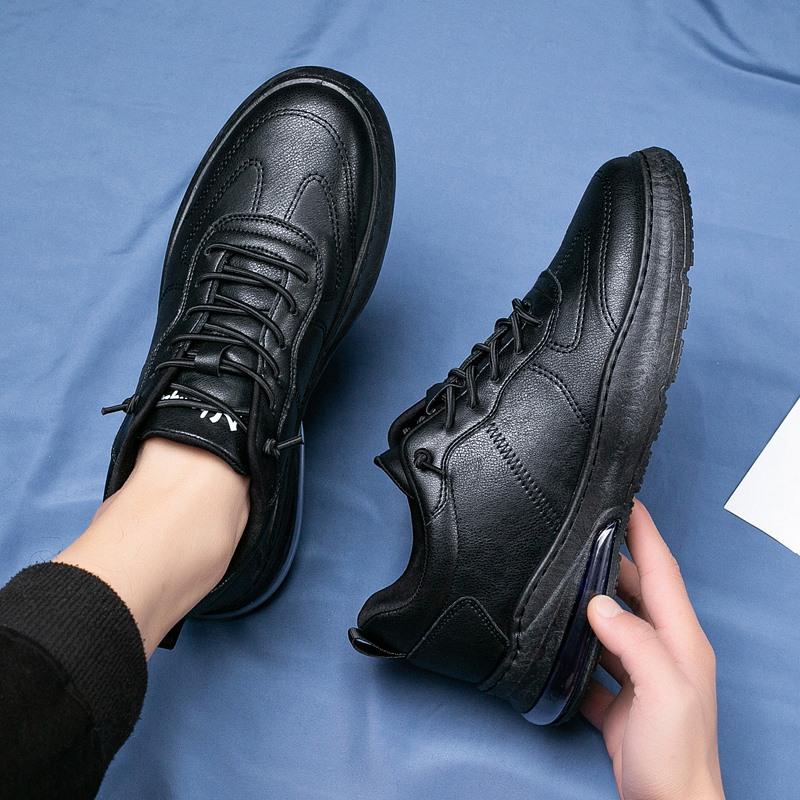 Fashion Vulcanized Sneakers Men Casual Sport Shoes Black Mens Leather Low Cut Student Sneakers Flat Male Trekking Shoes Waterproof2024