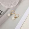 Pearl Earrings: Light Luxury, High-End Autumn/Winter Design, Versatile & Simple for Niche Fashion