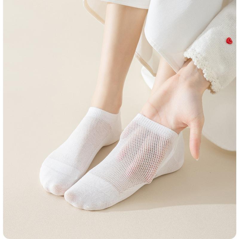 4 Pairs Women's Spring Summer Thin Cotton Socks Breathable Mesh Cotton Ankle Socks Odorless Anti-slip Invisible for Women