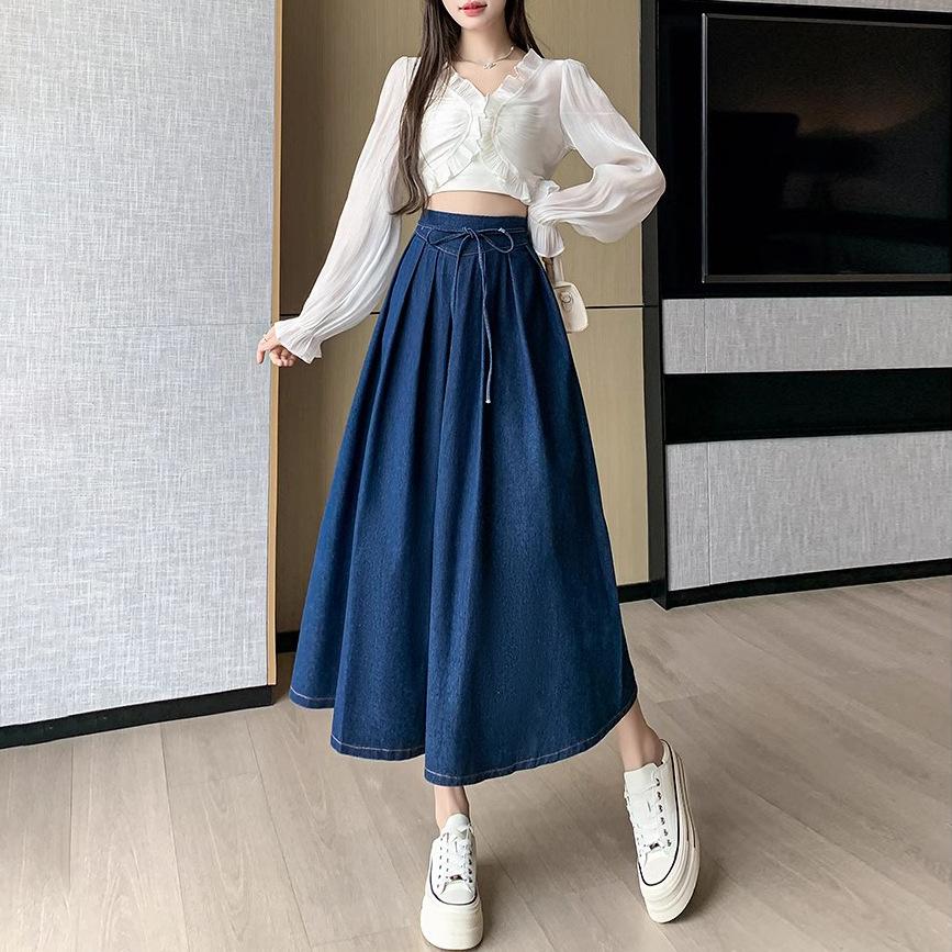 2025 Frühling/Sommer Koreanischer A-Linien Denim Midirock mit plissiertem Saum und elastischer hoher Taille.