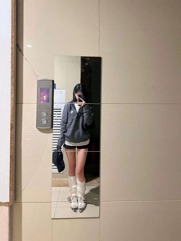 Korean-Style Polka Dot Hooded Grey Knit Cardigan for Women - Autumn/Winter Loose Zipper Outerwear Sweater
