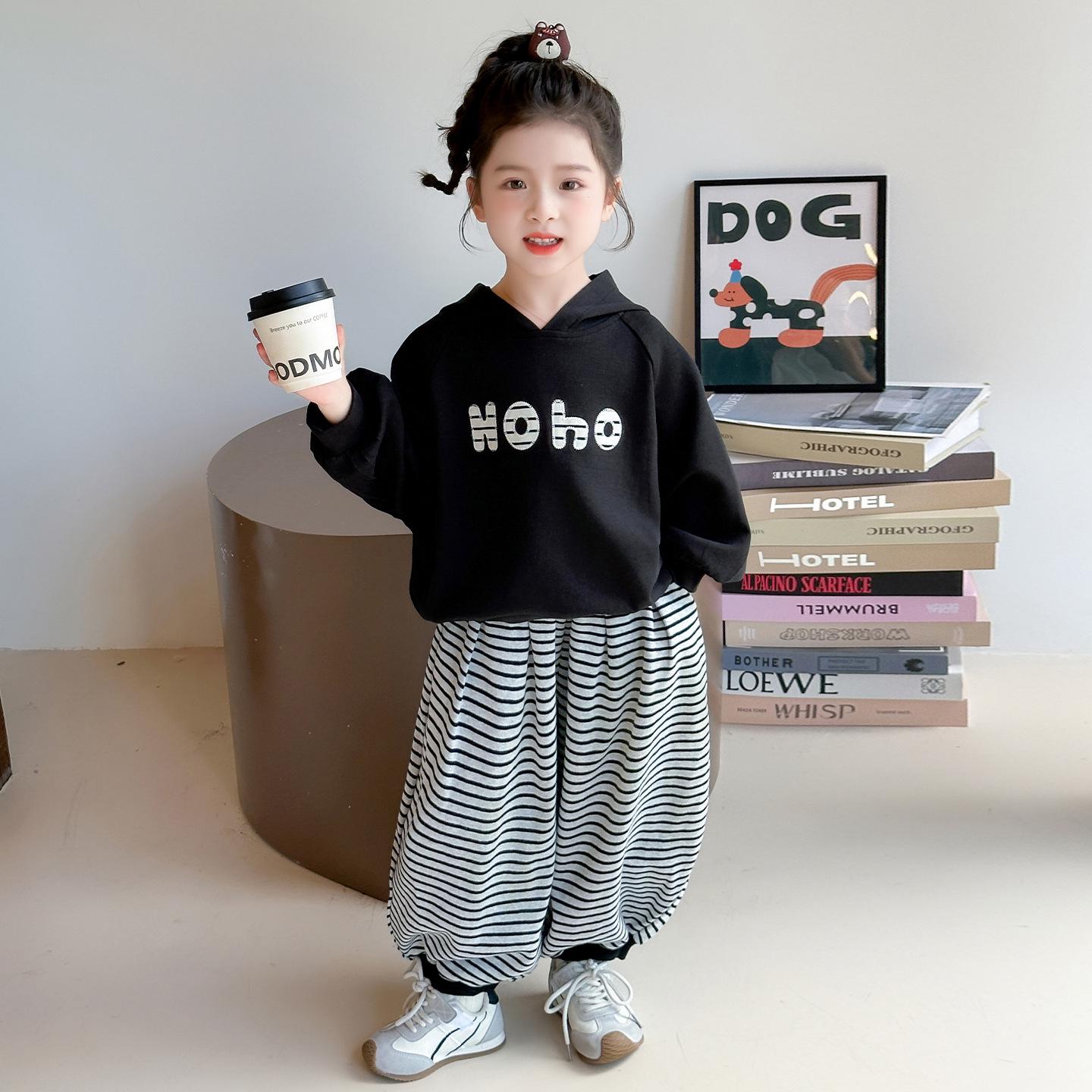 

Toddler Girls 2025 Spring/Autumn Hoodie & Striped Pants Set 120cm
