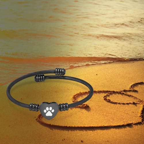 QGJNSGC Cremation Bracelet, Memorial Jewelry, Stainless Steel Pet Claw Heart-Shaped Urn Pendant Bracelet, Keepsake Gift for Family Funerals (B)