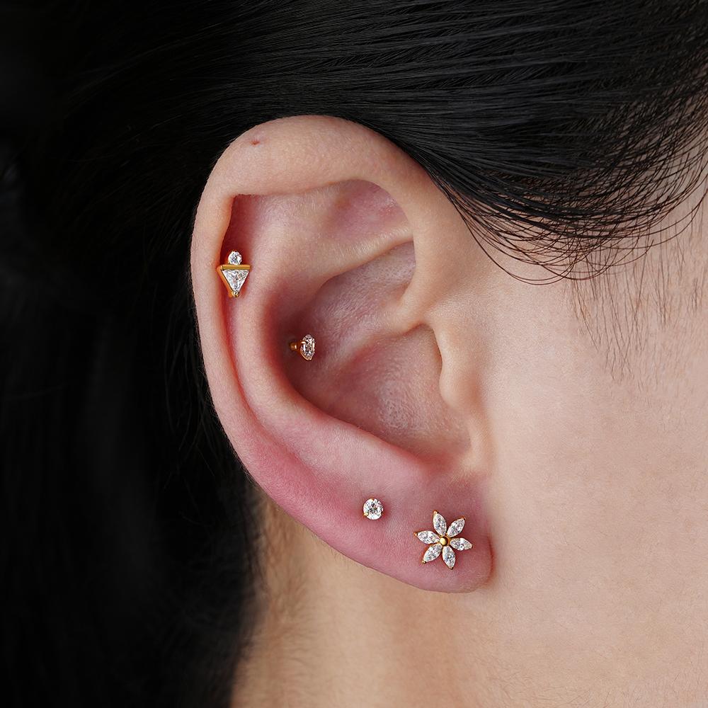 Right Grand ASTM F136 Titanium 16G Marquise Flower CZ Labret Stud Helix Conch Cartilage Tragus Flat Back Piercing Body Jewelry
