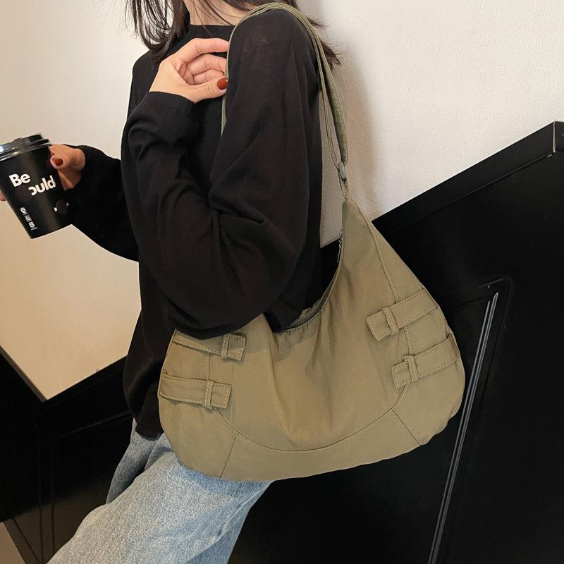 2025 new bag women's commuter shoulder messenger bag casual niche women's bag men's large capacity bag trendy tote bag