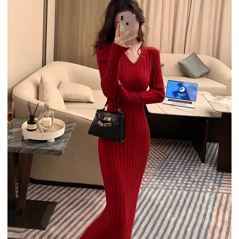 Elegant Red V-Neck High-Waist Slim Fit Midi Dress Women 2026 Office Chic Stylish Everyday Wear