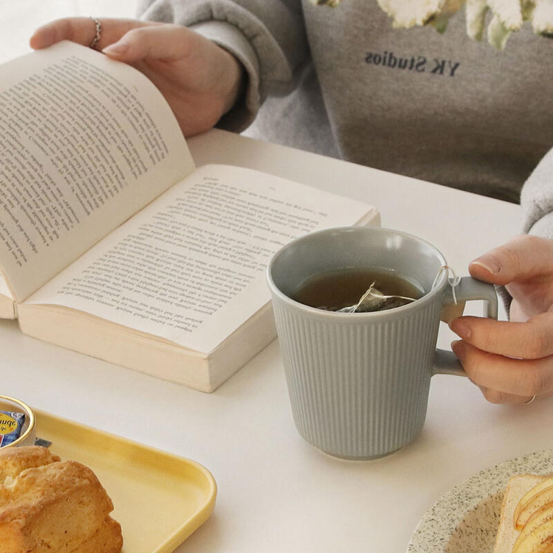 Sureb Pleated Simple Mug (4 Colors)