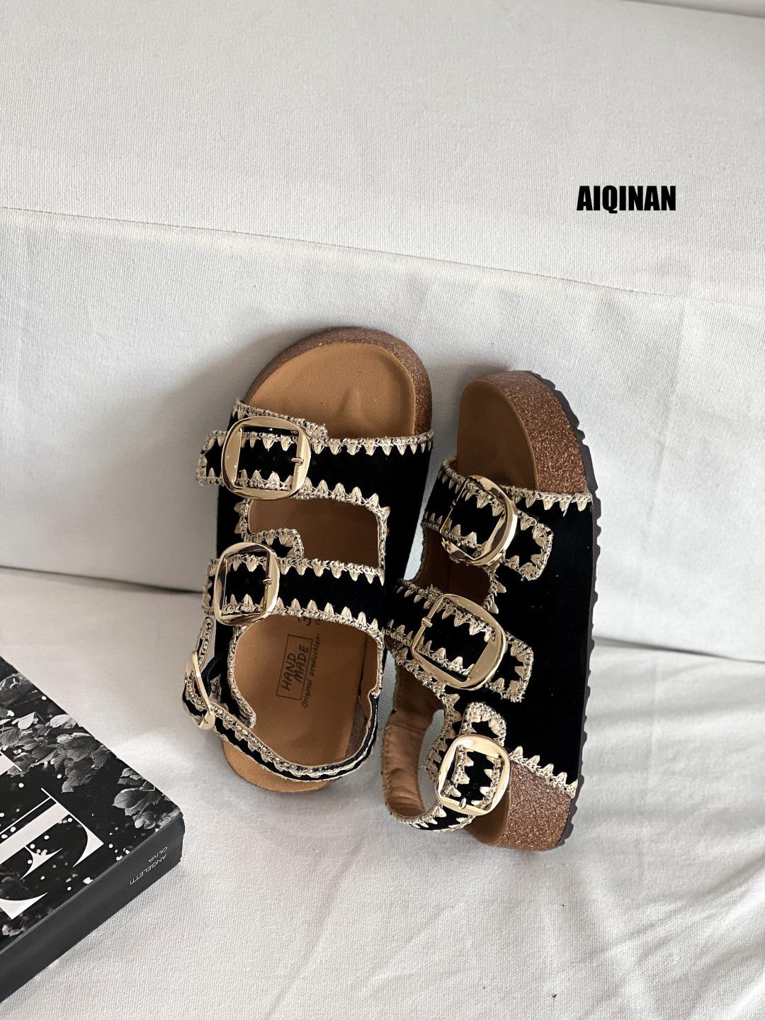 

Thick-soled retro heightening pattern sandals women s outer wear summer new belt buckle casual slippers sandals 35