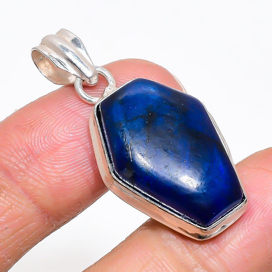 

Natural Blue Labradorite Gemstone 925 Sterling Silver Jewelry Pendant 1.58 AP-14023