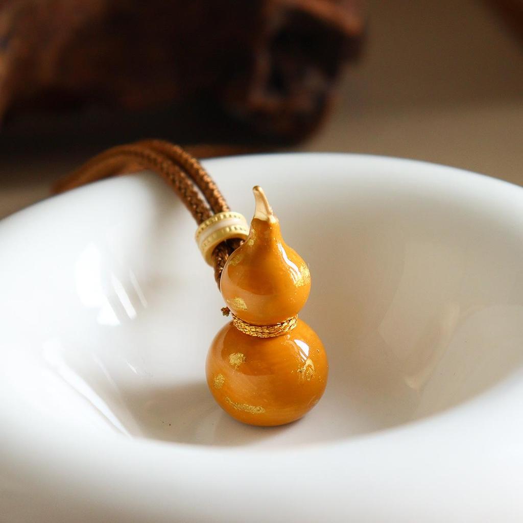 Dopamine Drip Colorful Gourd Necklace - Light Luxury Fashion Sweater Chain for Women, Spring/Summer Collection